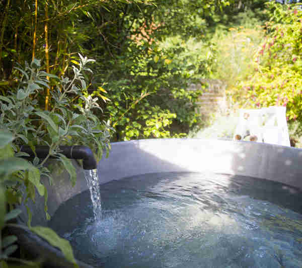 BATH HOUSE EXTERNAL 2 Lime Wood --« Amy Murrell 2016-233 copy.jpg