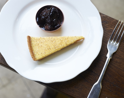 vanilla tart rum prunes2.JPG