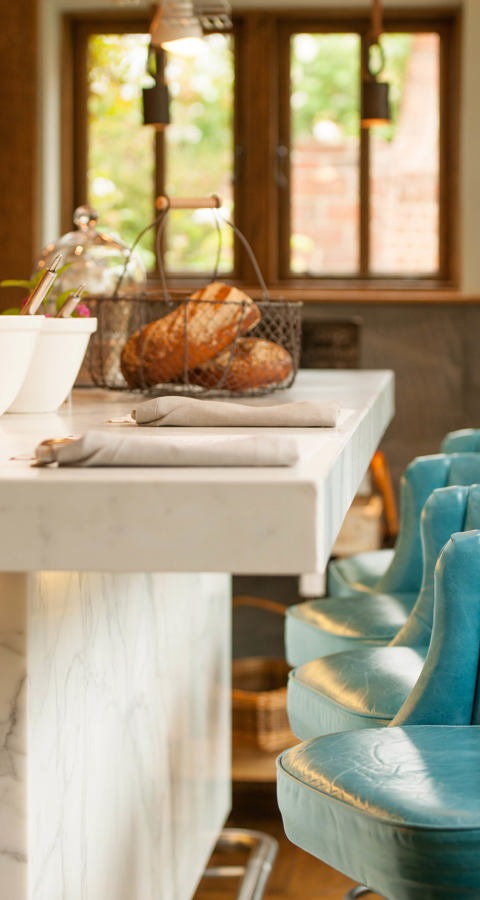 Swivel Chairs And Bar
